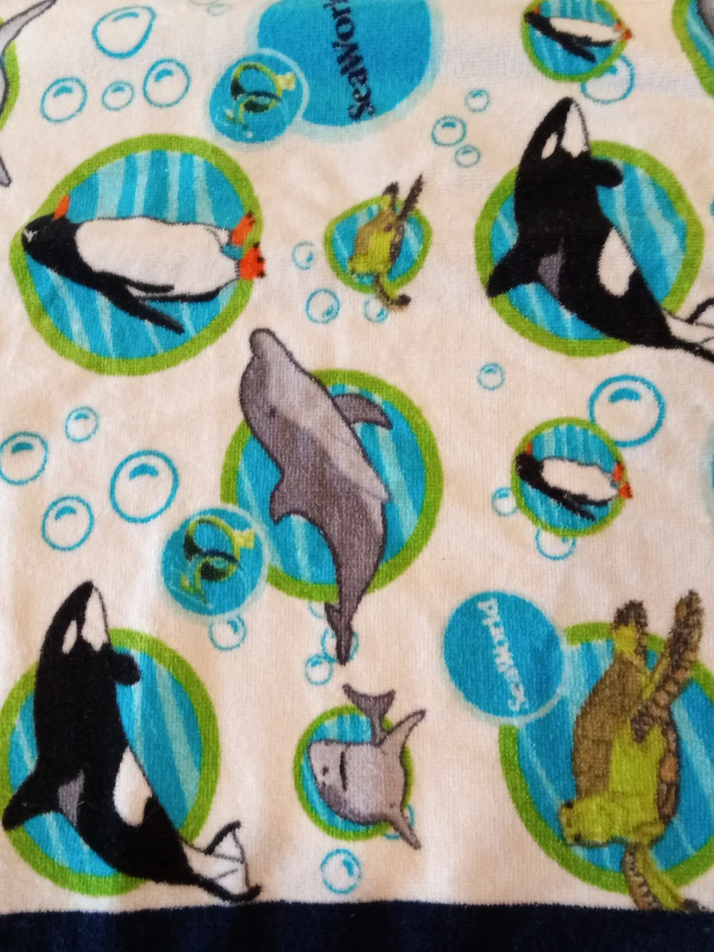 SeaWorld Kids Beach Towel - Ocean Animal Print Collectible